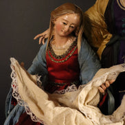 Natività 33cm con base in legno oro e blu