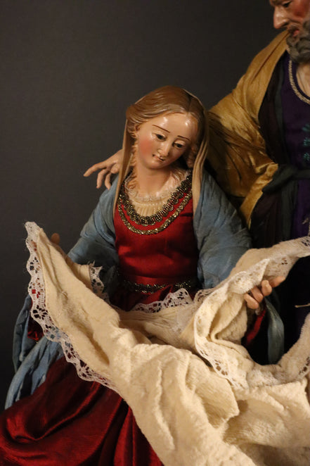 Natività 33cm con base in legno oro e blu