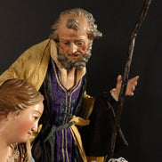 Natività 33cm con base in legno oro e blu