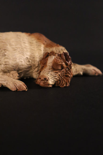 Cane che dorme per figure da 38cm