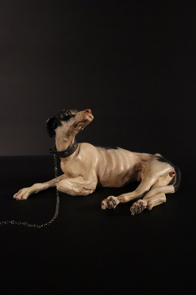 Levriero seduto per figure da 38cm