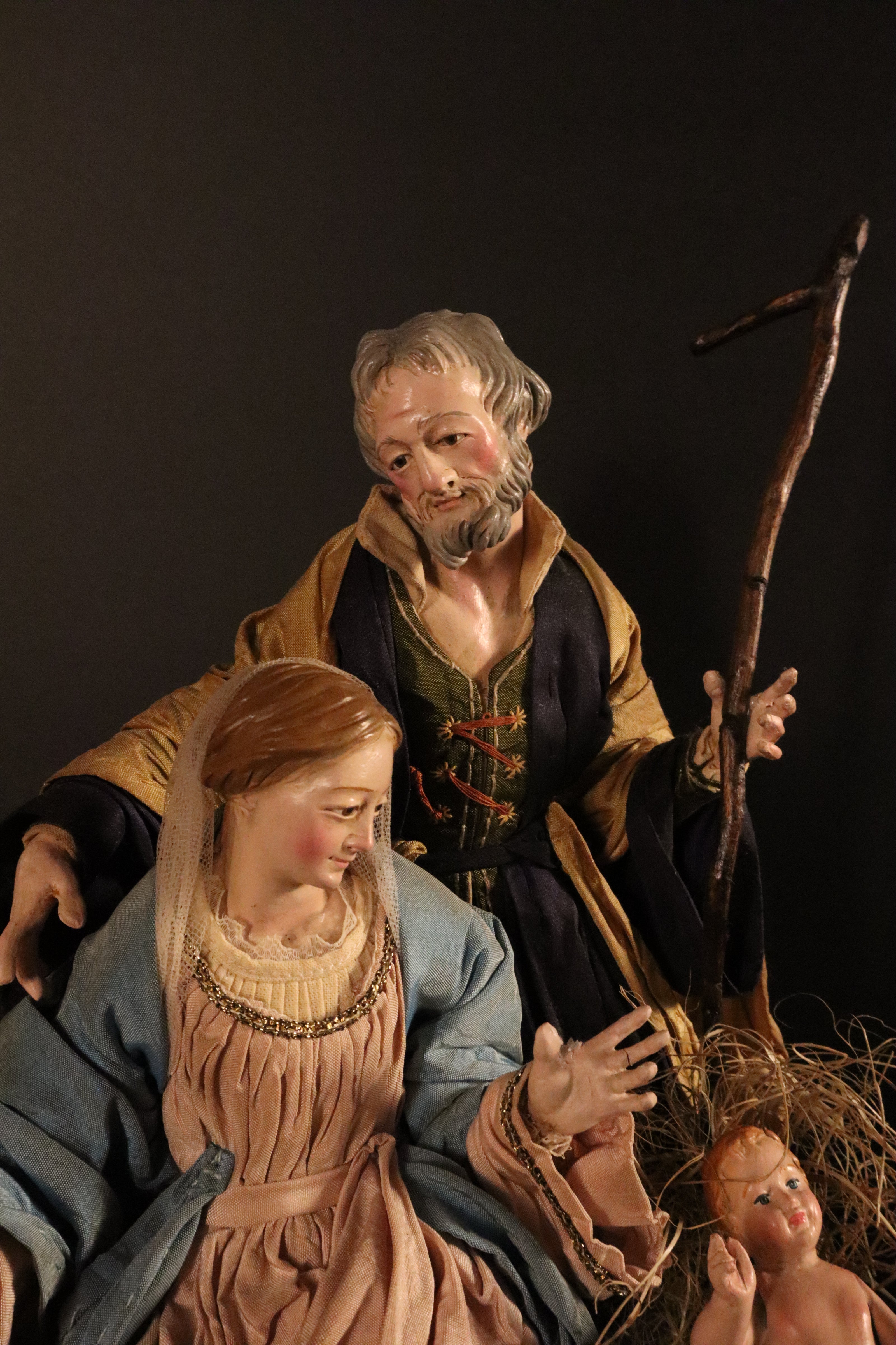 Natività 27cm su base oro e legno