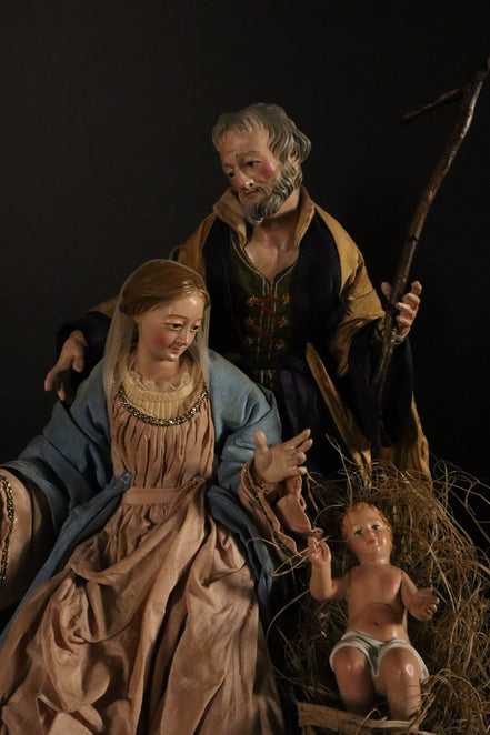 Natività 27cm su base oro e legno