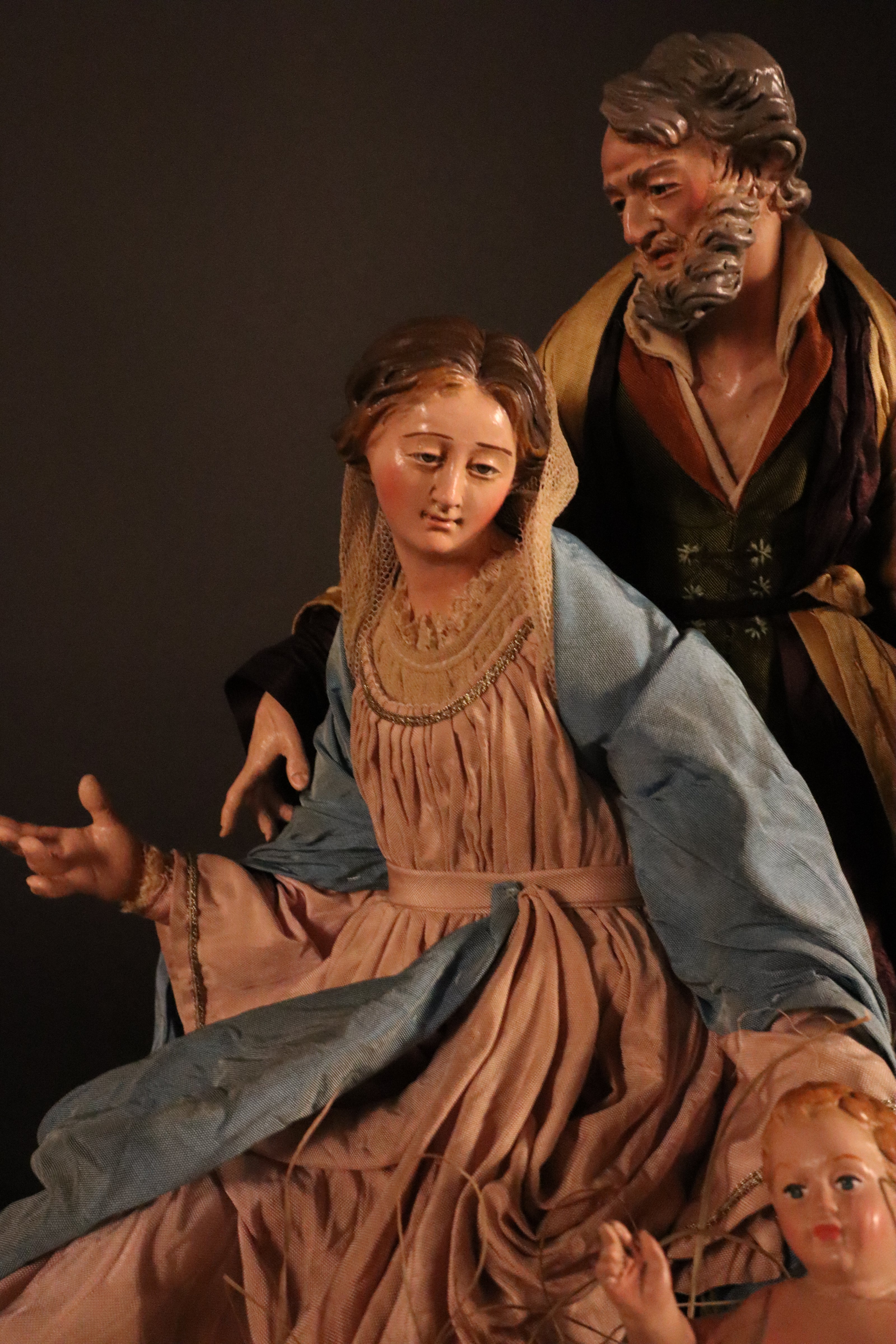 Natività 33cm base legno oro