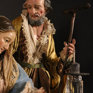 Natività 33cm con base in legno oro