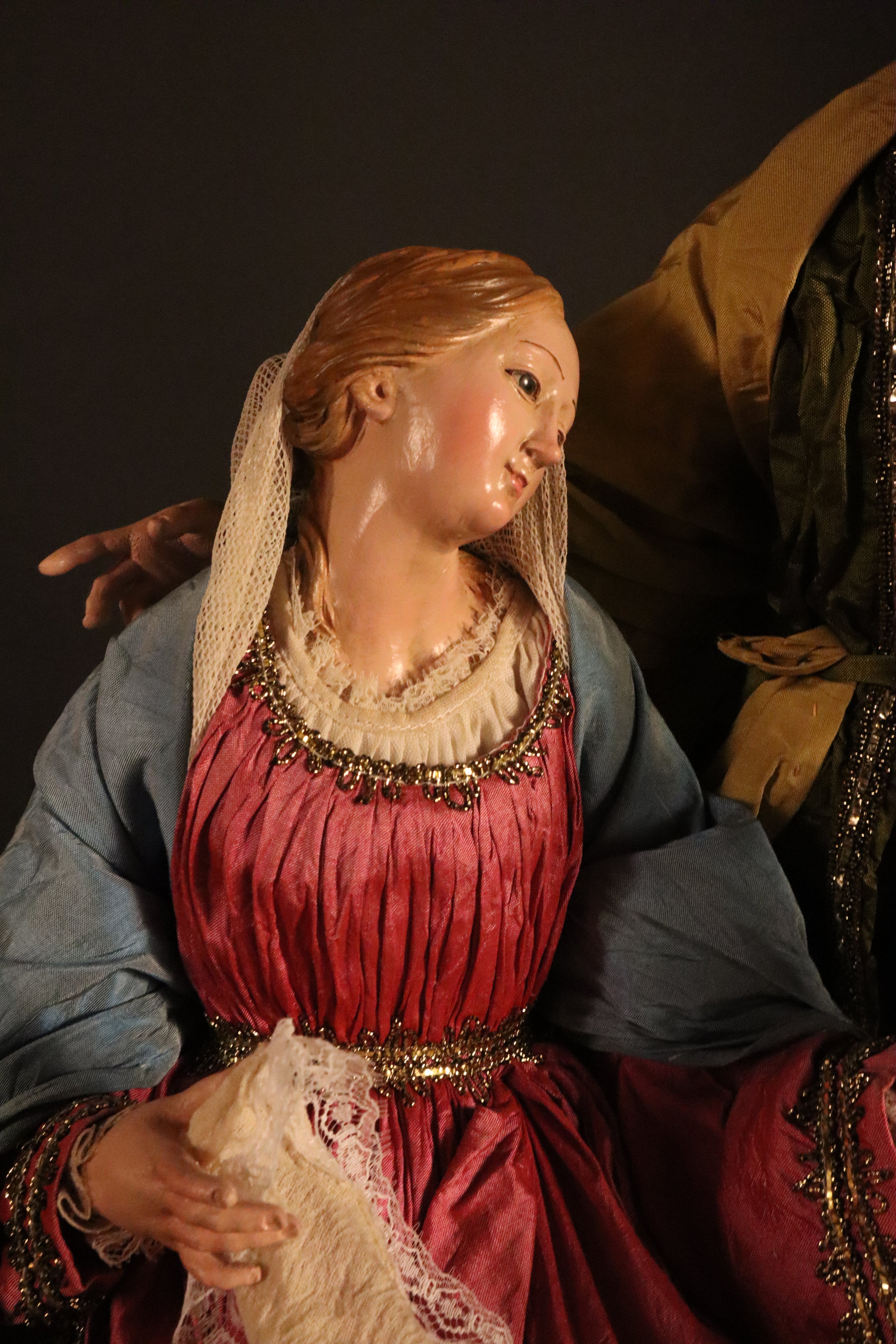 Natività 38cm base in legno oro