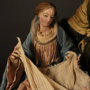 Natività cm 27 base in legno oro