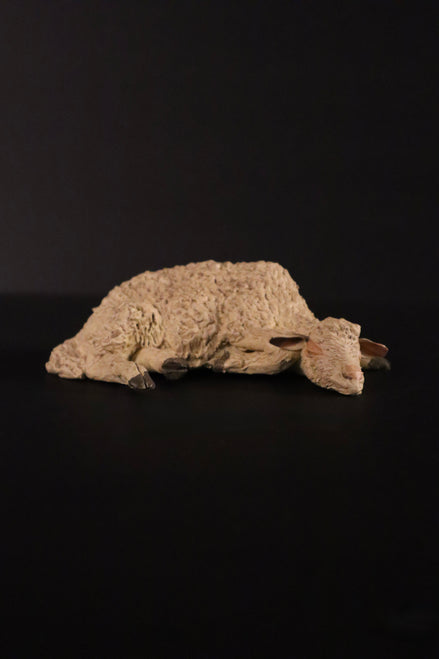 Pecora che dorme per figure da 30cm