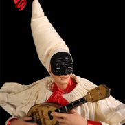 Pulcinella con mandolino 25cm