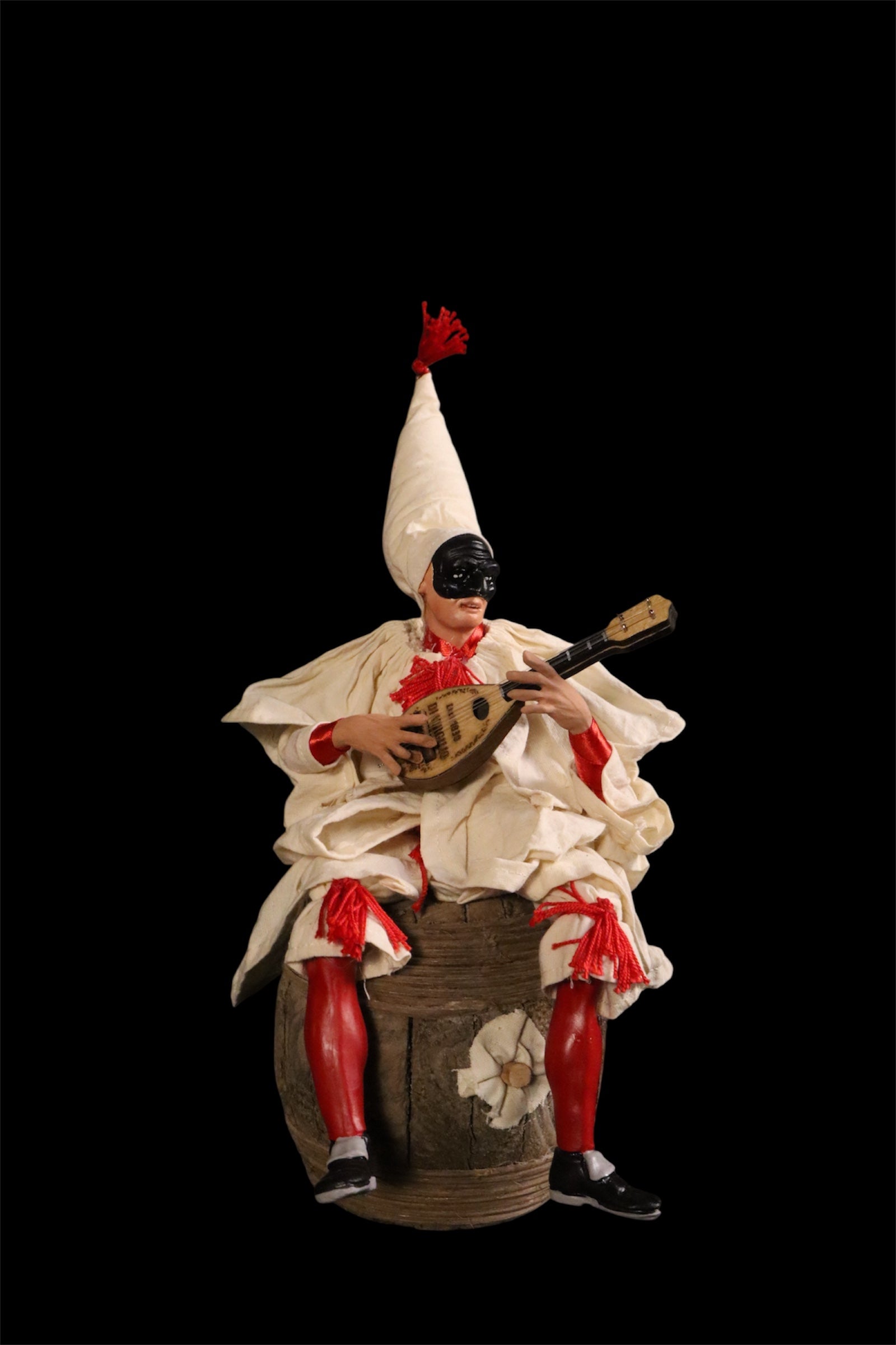 pulcinella con mandolino e botte 25cm