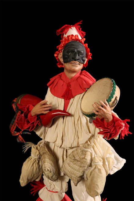 pulcinella con tamburello e corno 38cm